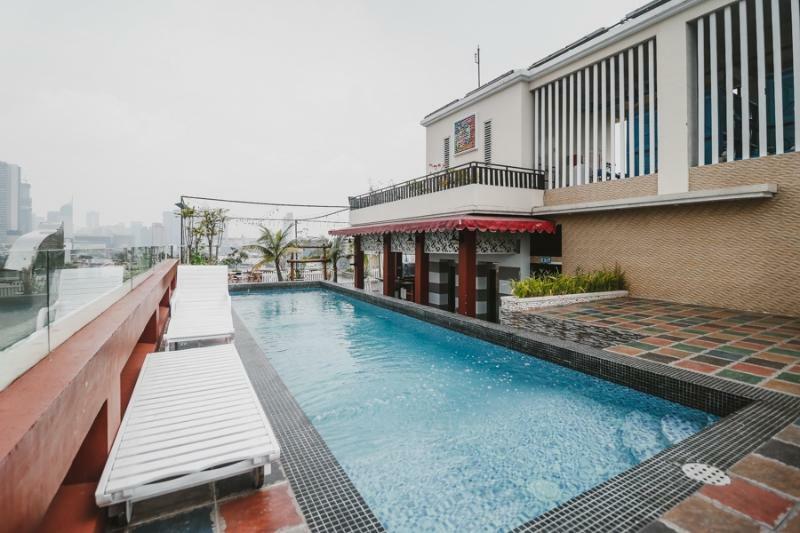 Отель Reddoorz Premium @ Thamrin Kebon Sirih Джакарта Экстерьер фото